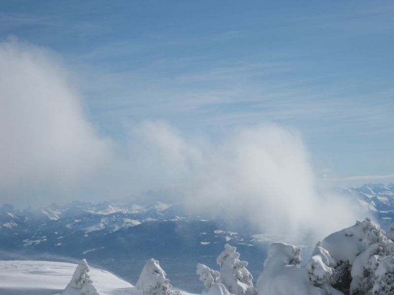 2010-02-21 Neige (14) pretty windy at summit